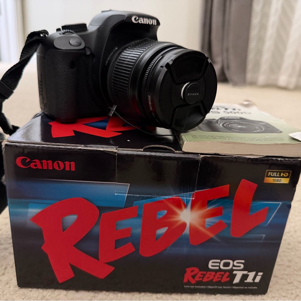 Canon EOS Rebel T1i Digital Camera